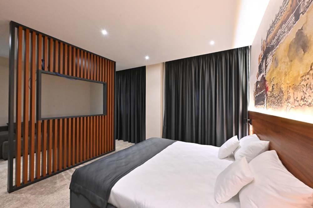 Tvrdjava Rooms - Novi Sad Buitenkant foto