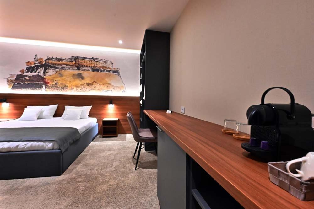 Tvrdjava Rooms - Novi Sad Buitenkant foto