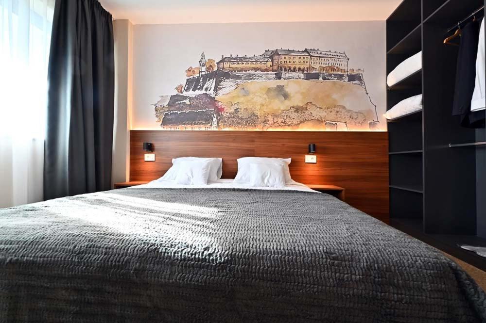 Tvrdjava Rooms - Novi Sad Buitenkant foto